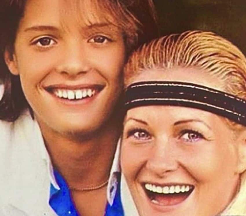 Luis Miguel and his mother during the 1980s.